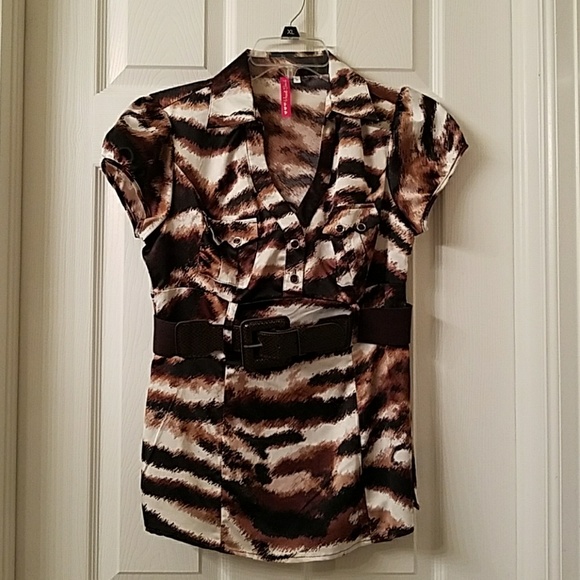 Animal print blouse with belt - Picture 1 of 5